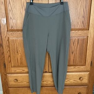 Patagonia Hike/Studio Pants - M